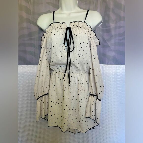 Polka Dot Off-Shoulder Top - Picture 2 of 7